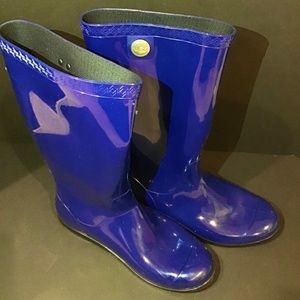 UGG Shaye Rain Boot (worn once!)